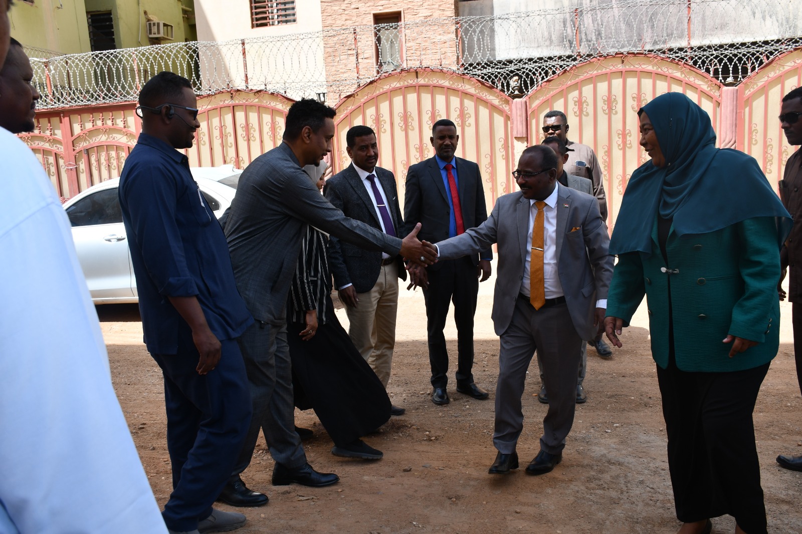 جولة تفقدية لوزير العدل لادارات الوزارة 