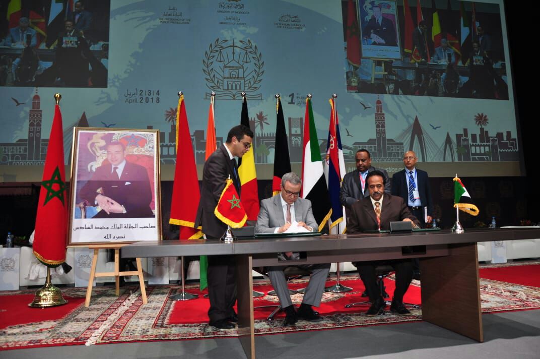 السودان والمغرب يوقعان برنامج العمل لسنة 2018 علي هامش المؤتمر الدولي الأول للعداله 