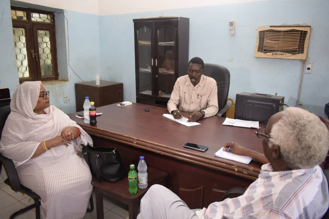 اللجنة الوطنية لمكافحة الاتجار بالبشر تتفقد  ضحايا الاتجار بالبشر بمباني ادارة مكافحة الاتجار بالبش