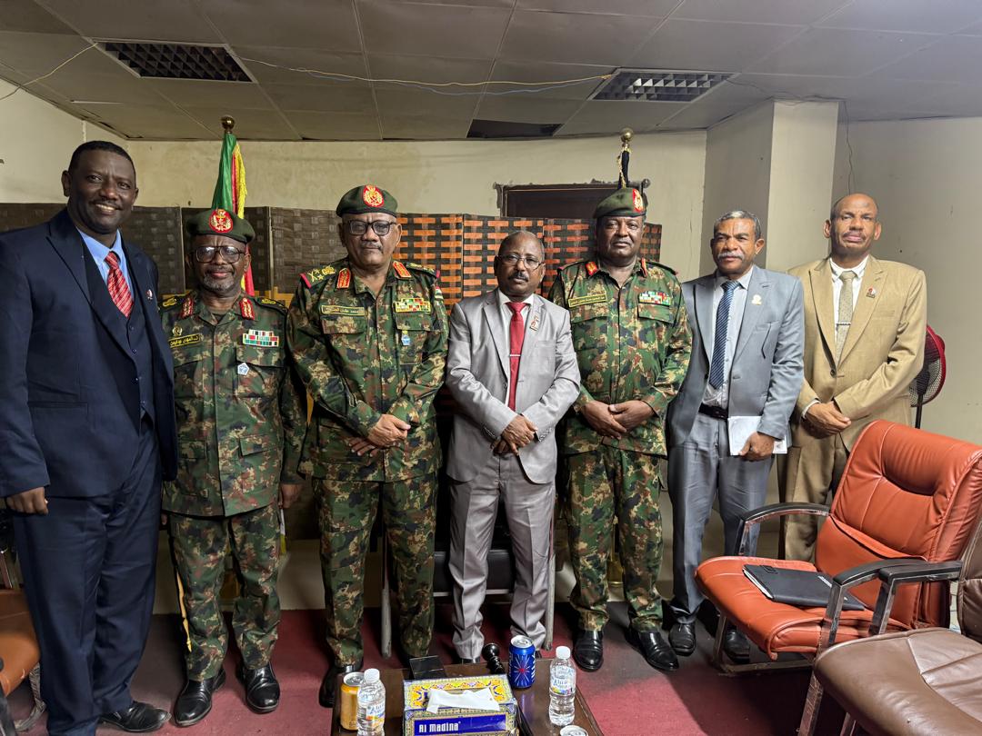 وزير العدل يلتقي  رئيس هيئة الاركا