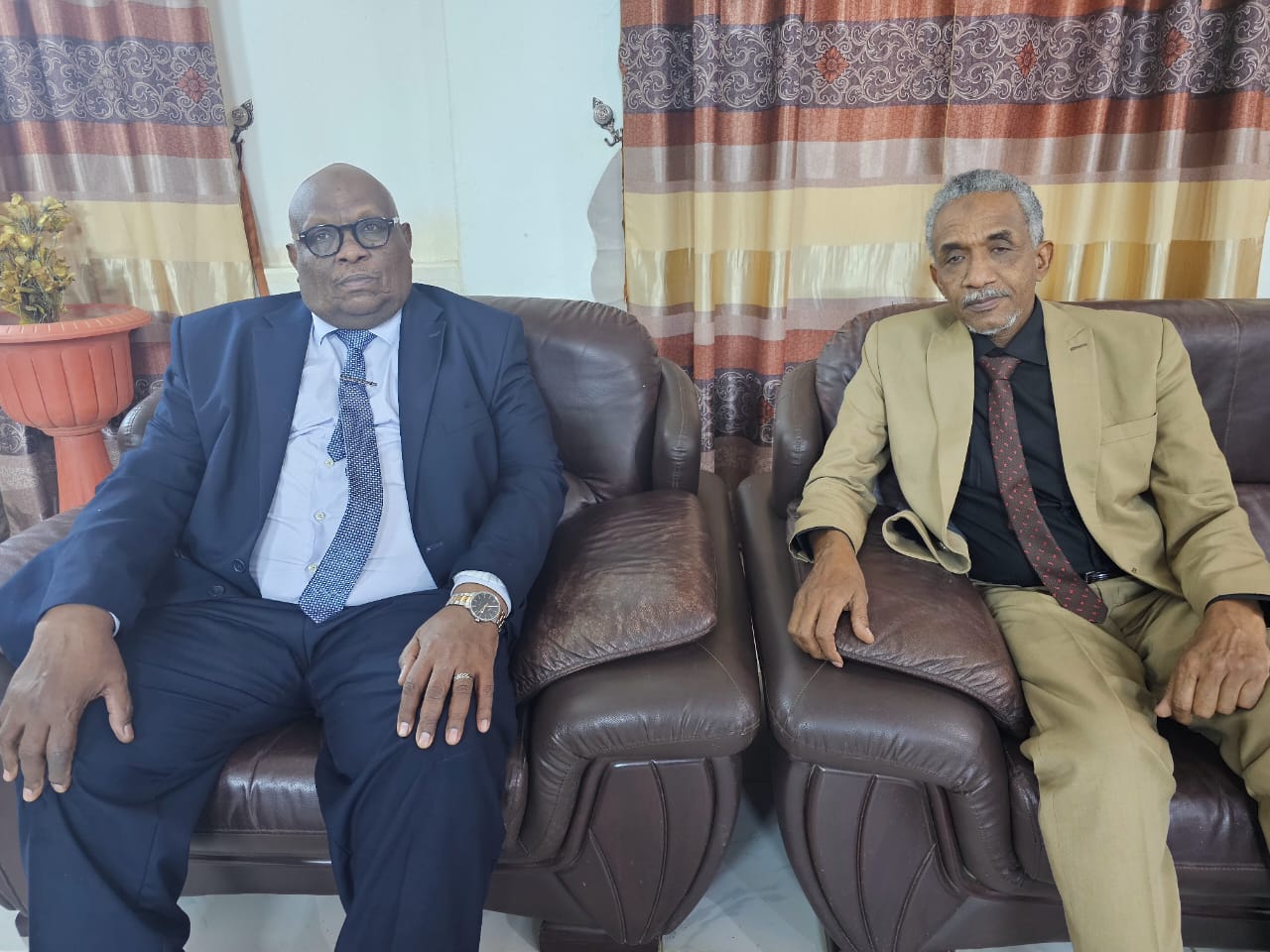 وزير العدل : يتفقد العمل القانوني بولاية نهر النيل 