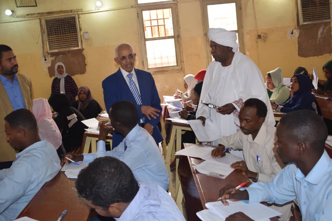 وزير العدل يتفقد سير امتحانات مهنة القانون. 