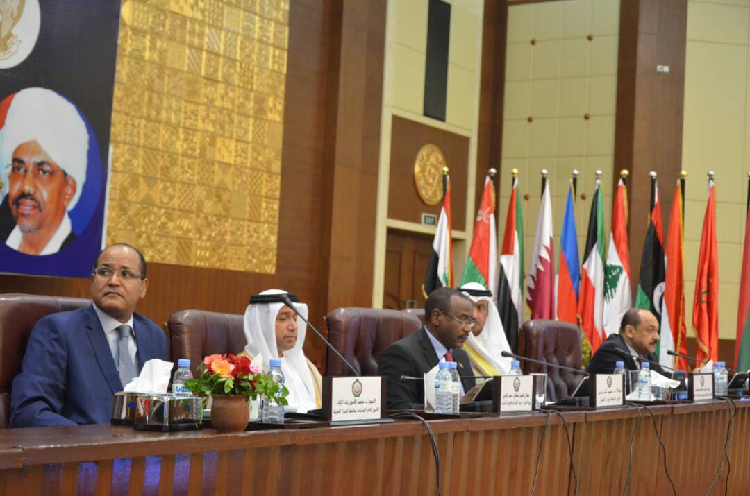 وزير العدل السعودي يخاطب مؤتمر وزراءالعدل العرب