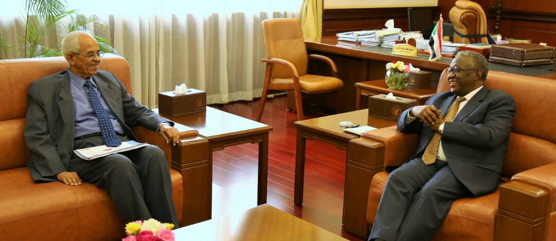 نائب رئيس الجمهورية يطلع على خطط و أداء وزارة العدل