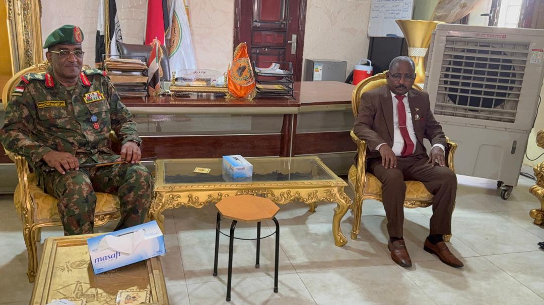 وزير العدل يزور منطقة المدرعات 