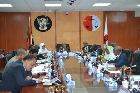 اجتماع الوزير مع مجلسي النيابات والوزير