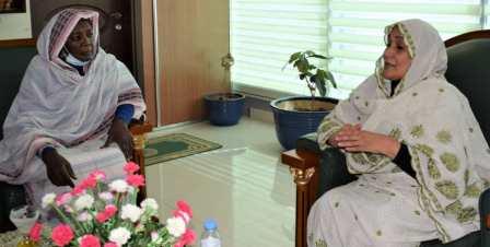 بحث التعاون بين وزارتي العدل و العمل والاصلاح الاداري