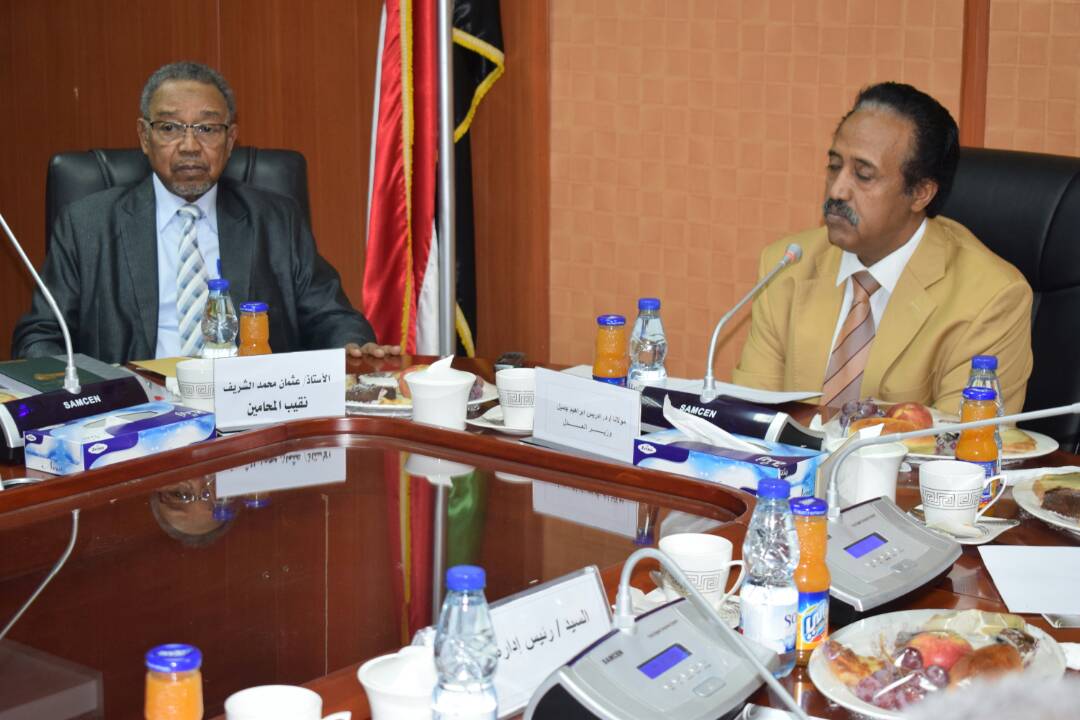 وزير العدل يؤكد علي ضرورة استمرار التنسيق بين وزارة العدل و نقابة المحامين