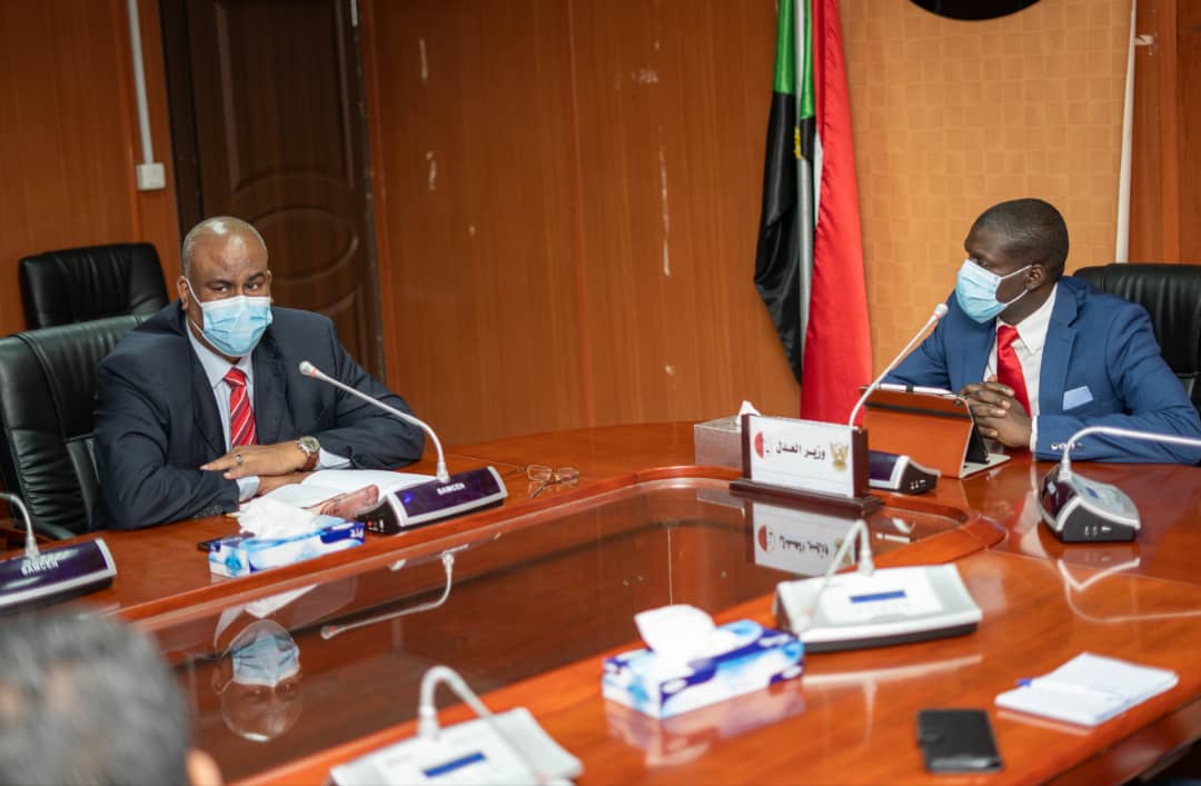 اجتماع وزير العدل مع تجمع المهنيين