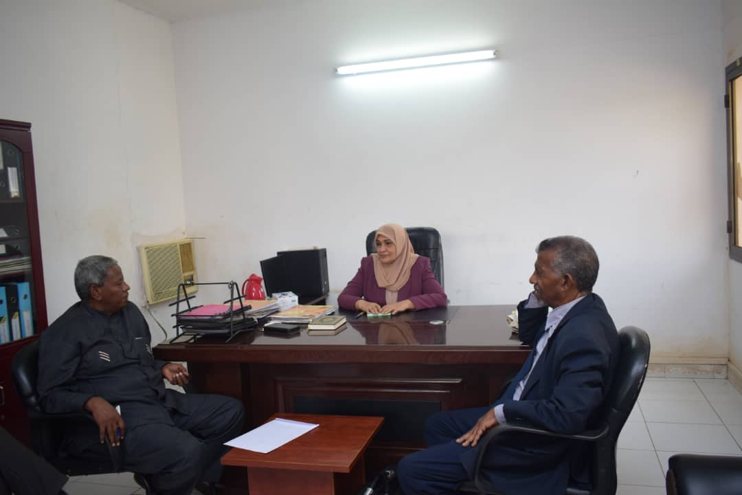 وكيل وزارة العدل المكلف تتفقد الادارات القانونية خارج البرج