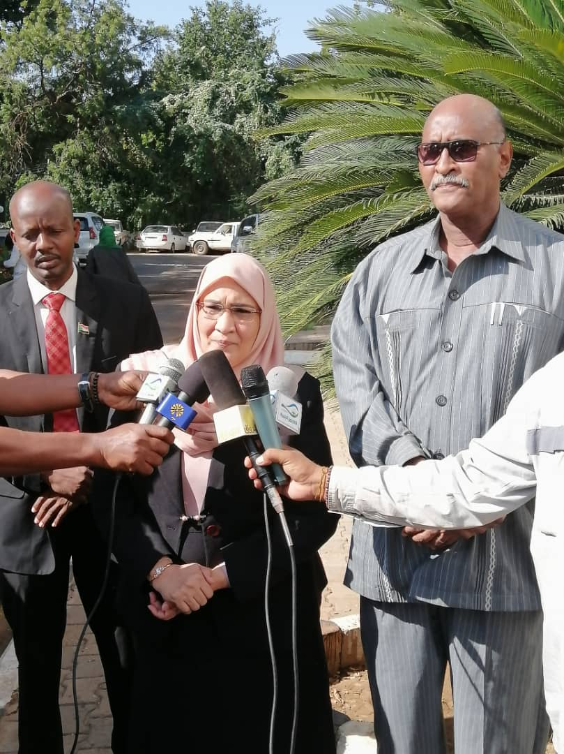 وكيل وزارة العدل تقف علي سير العمل القانونى بولاية الجزيرة