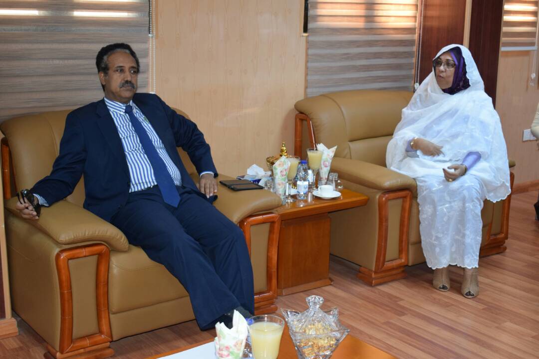  وزير العدل يزور المعهد القضائي