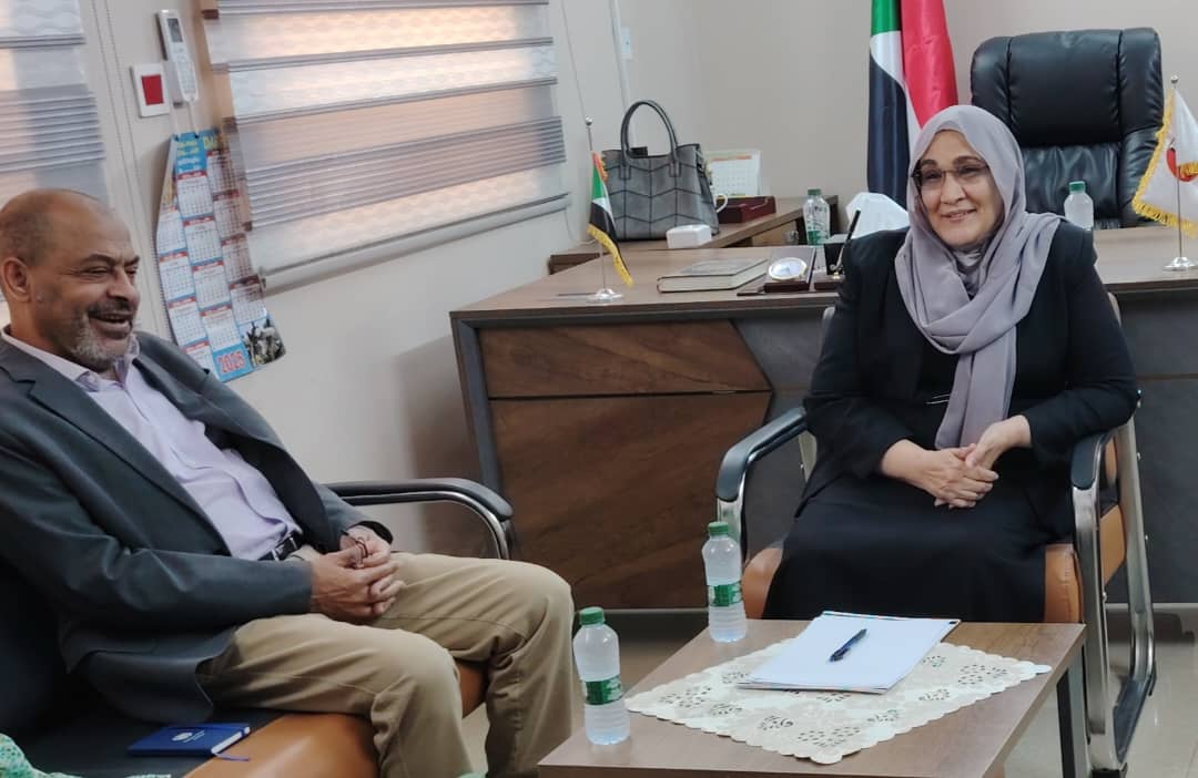 بحث سبل التعاون والتنسيق بين الآلية الوطنية لحقوق الانسان والمكتب القطري بالسودان 