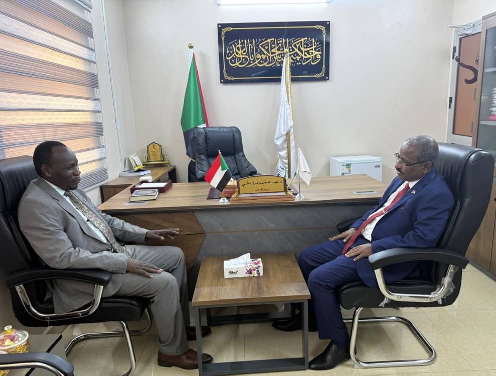 وزارتي العدل والاوقاف تبحثان الملفات المشتركة 