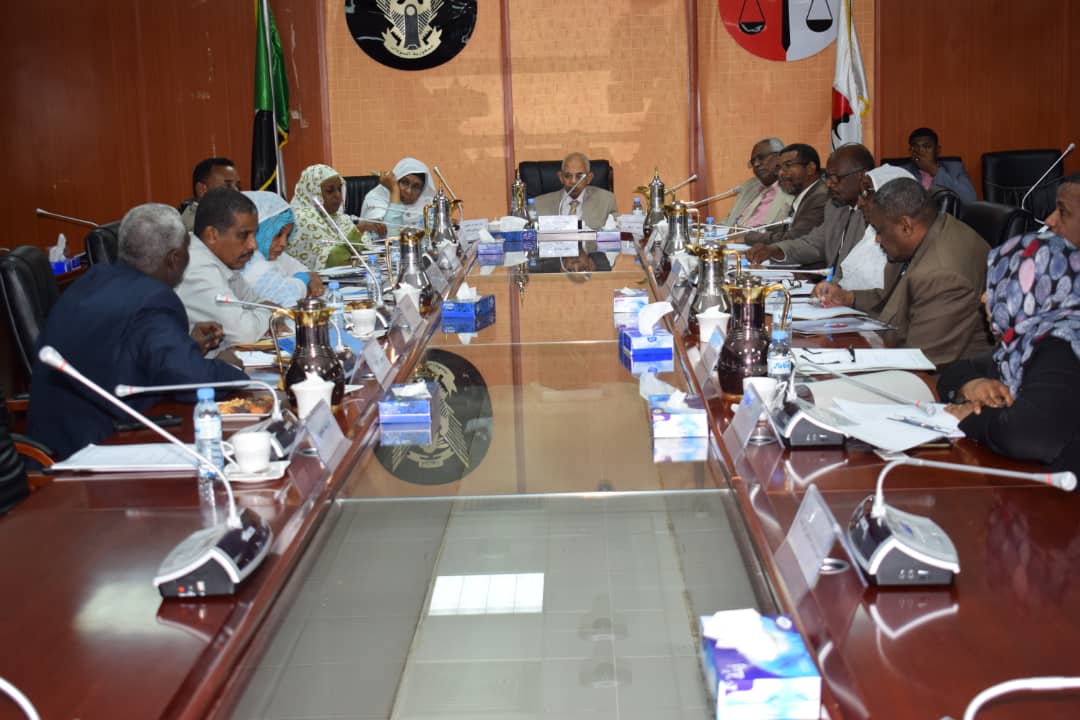 سالم يطمئن علي الترتيبات الجارية لعقد مؤتمر وزراء العدل العرب